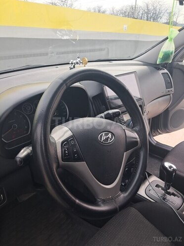 Hyundai i30-8