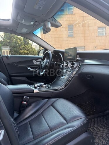 Mercedes C 300-13