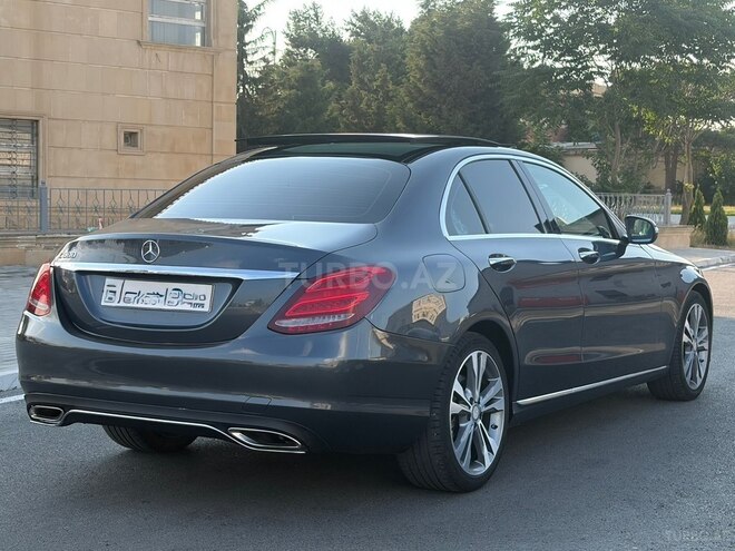 Mercedes C 300-9