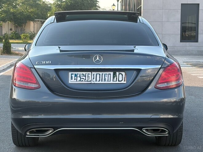 Mercedes C 300-8