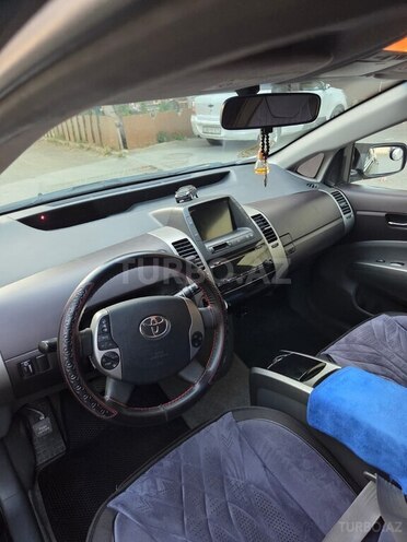 Toyota Prius-6
