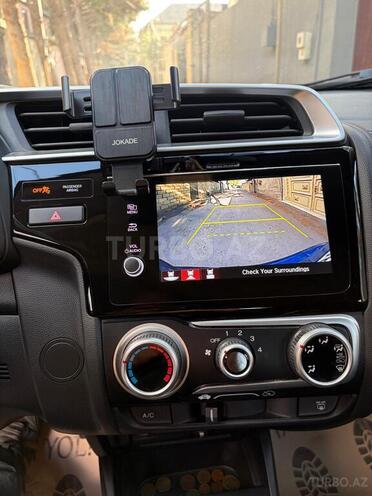 Honda Fit-12