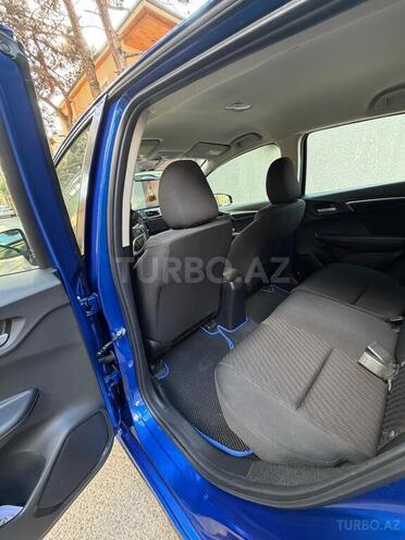 Honda Fit-11