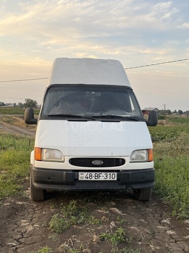 Ford Transit-1