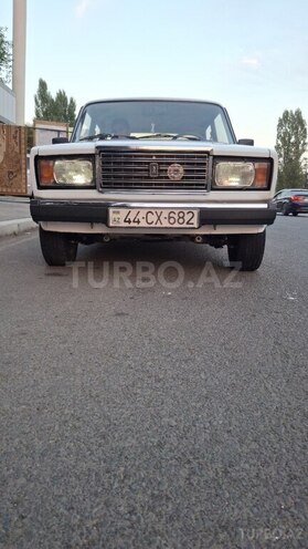 LADA (VAZ) 2107-1