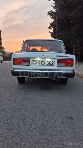LADA (VAZ) 2107-2