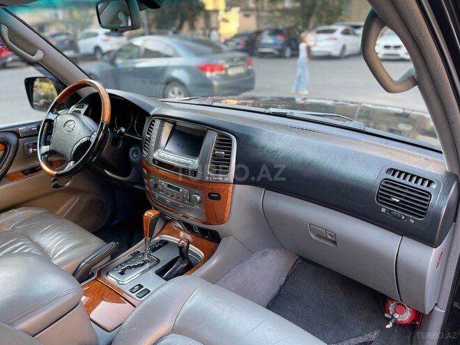 Lexus LX 470-10