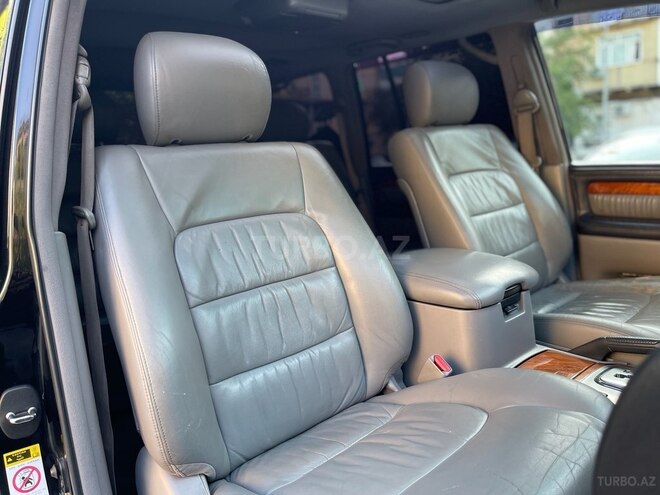 Lexus LX 470-11