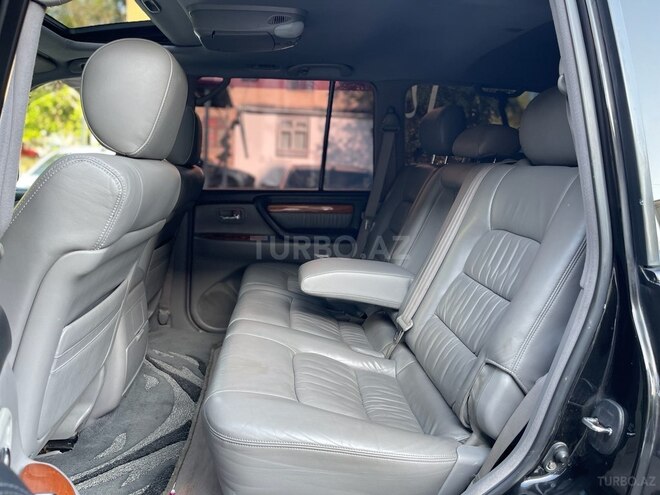 Lexus LX 470-12