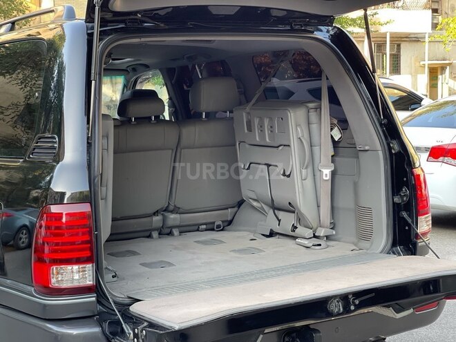 Lexus LX 470-14