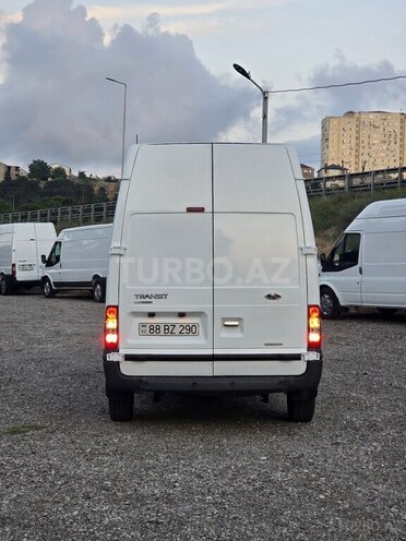 Ford Transit-7