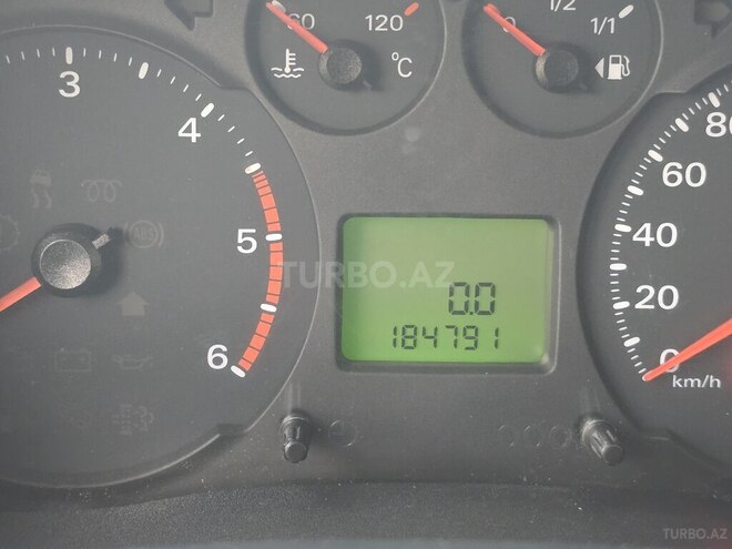 Ford Transit-13