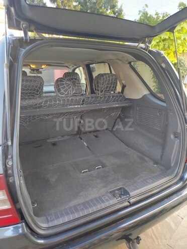 Mercedes ML 270-8