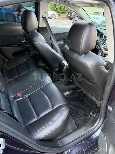 Chevrolet Cruze-8