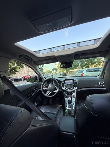Chevrolet Cruze-6