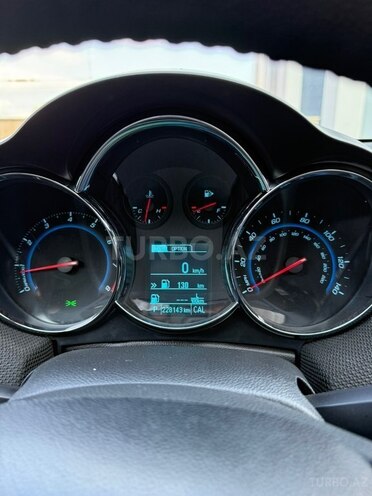 Chevrolet Cruze-10
