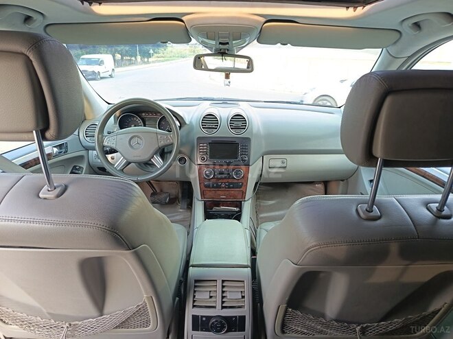 Mercedes ML 500 4MATIC-9