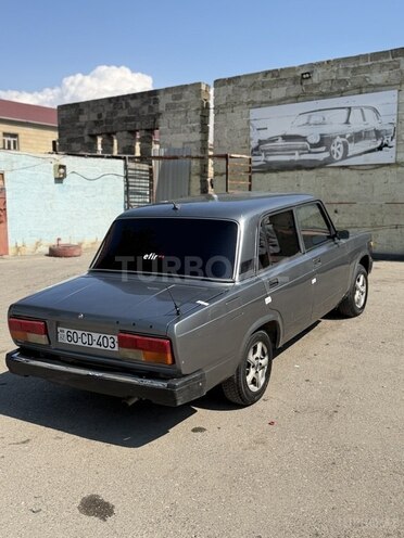 LADA (VAZ) 2107-2