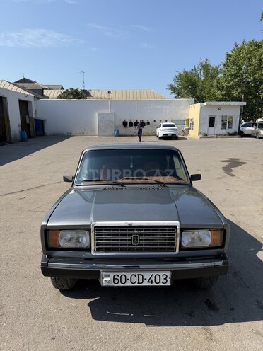 LADA (VAZ) 2107-1