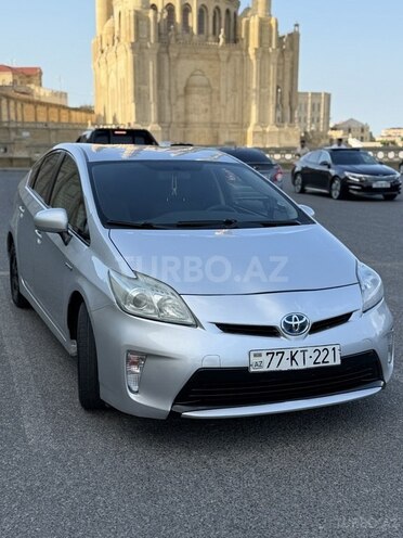Toyota Prius-1