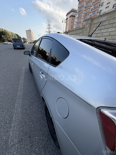 Toyota Prius-9