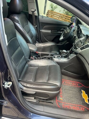 Chevrolet Cruze-9