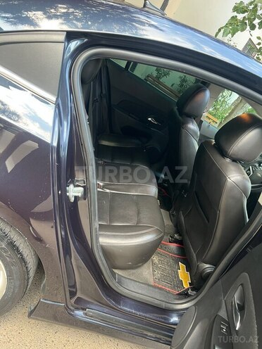 Chevrolet Cruze-8