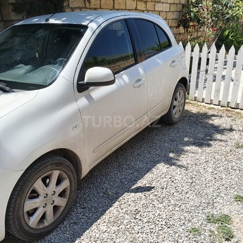 Nissan Micra-2
