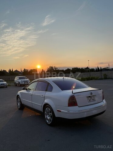 Volkswagen Passat-6