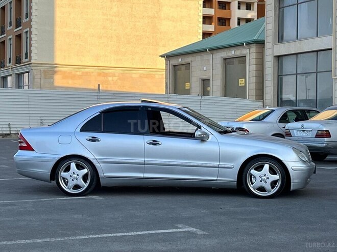 Mercedes C 240-13