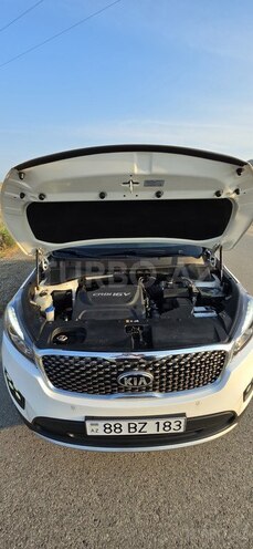 Kia Sorento-12