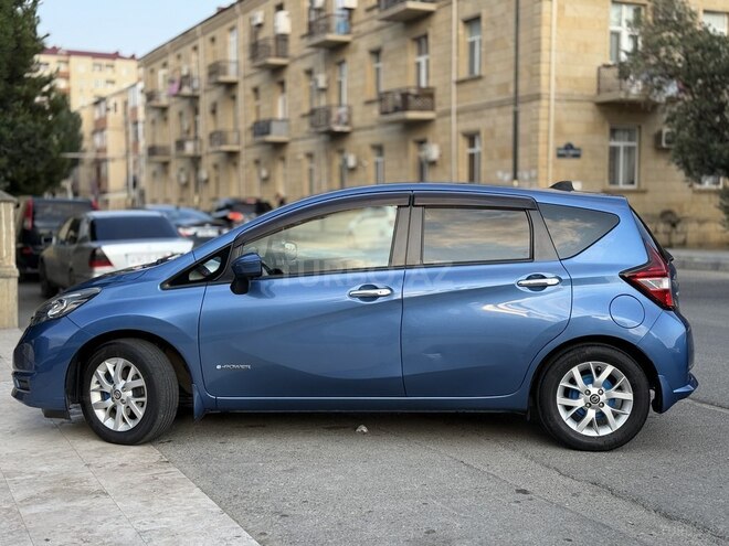 Nissan Note-5
