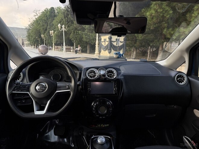 Nissan Note-7
