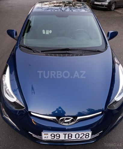 Hyundai Elantra-4