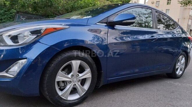 Hyundai Elantra-6