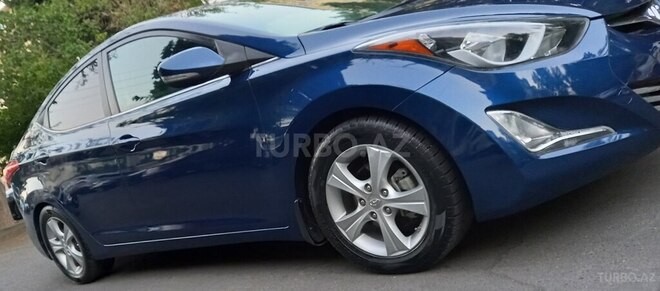 Hyundai Elantra-7