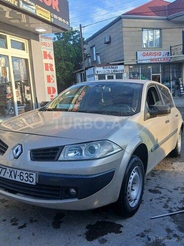 Renault Megane-9