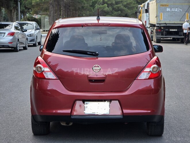 Nissan Tiida-7