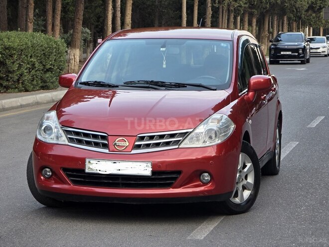Nissan Tiida-9