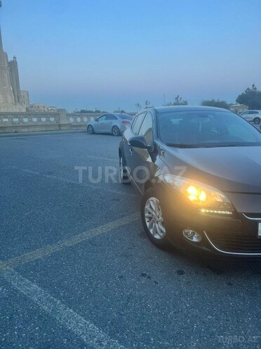 Renault Megane-10