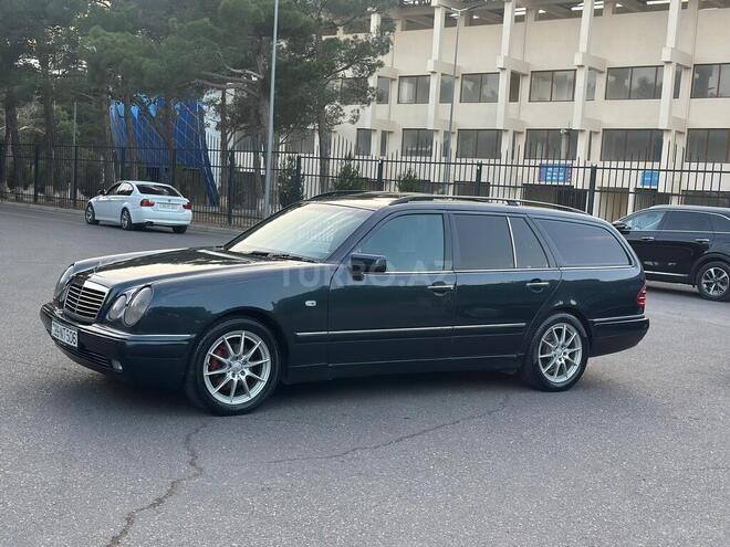 Mercedes E 240-8
