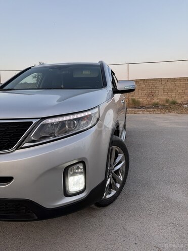 Kia Sorento-2