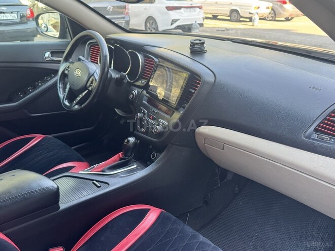 Kia Optima-4