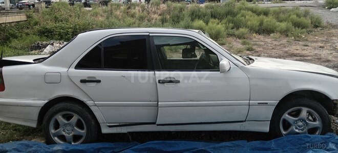 Mercedes C 200-4