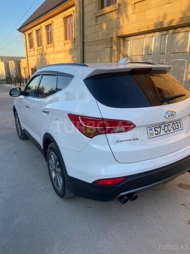 Hyundai Santa Fe-5