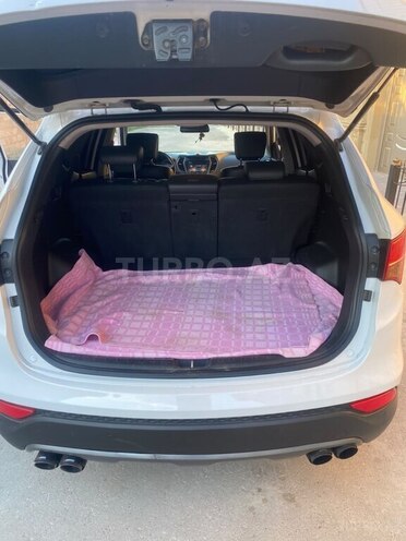 Hyundai Santa Fe-10