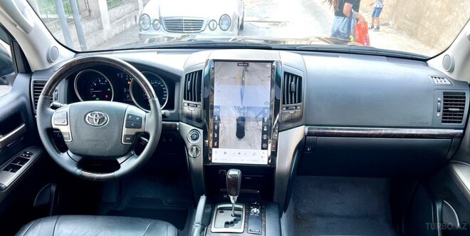Toyota Land Cruiser-10