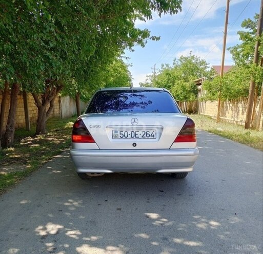 Mercedes C 200-2