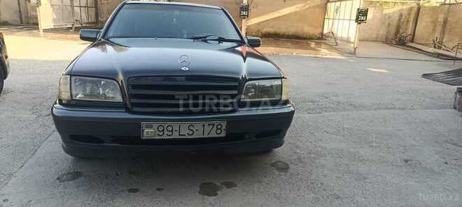 Mercedes C 220-1