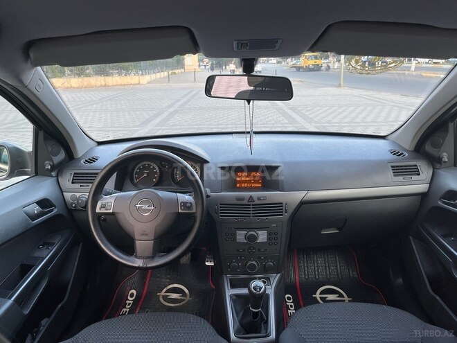 Opel Astra-7